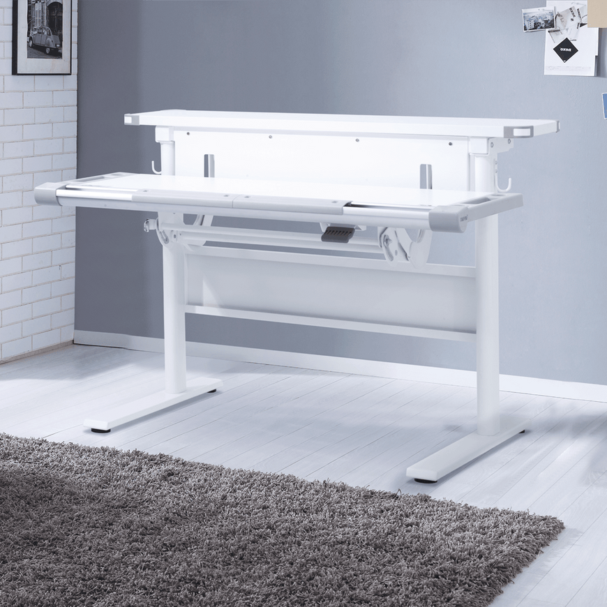 M17 Purely Desk 2