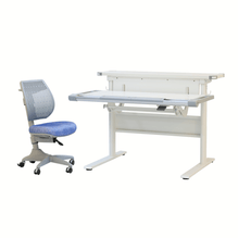 Purely Desk + Speed Ultra Chair