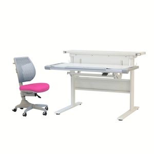 Purely Desk + Speed Ultra Chair